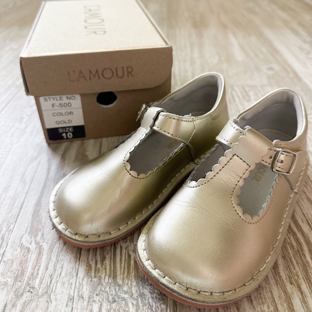 L’Amour Selina Scalloped T-Strap Mary Jane